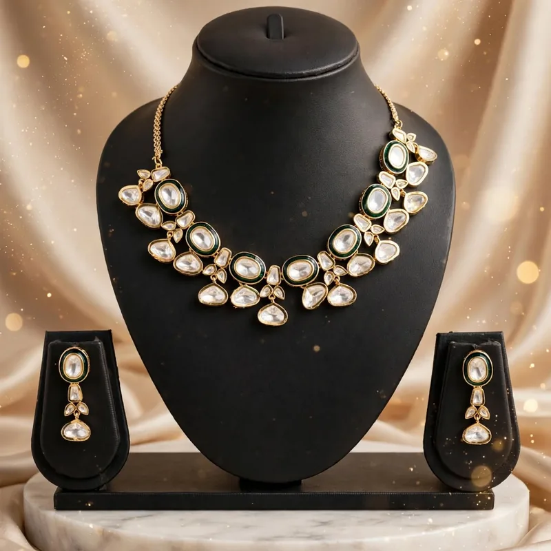 emerald-green-kundan-choker-set