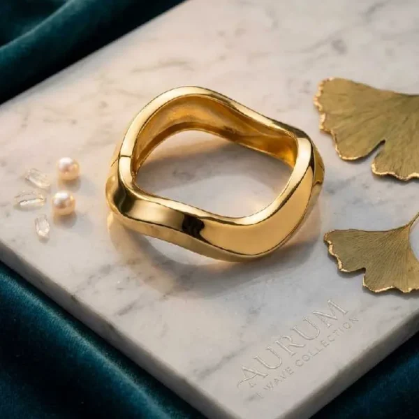 Aurum Chunky Wave Bangle