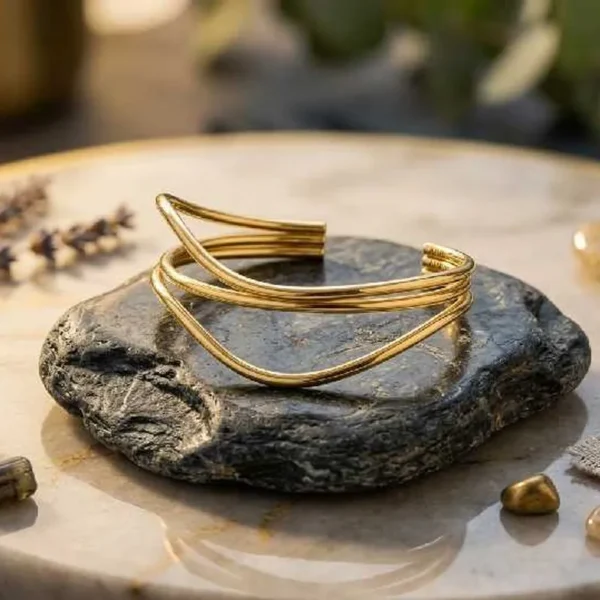Minimalist Triple Wave Cuff